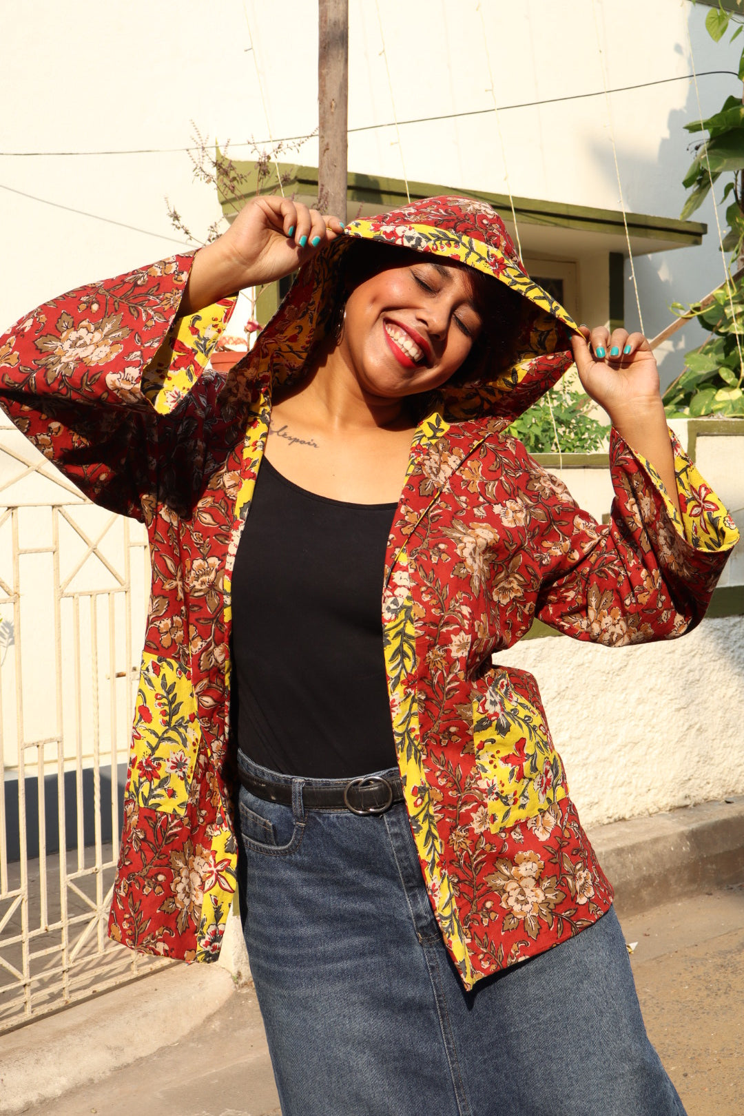 Jaadu Sunshine Unisex Shrug- New Launch